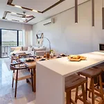 Apartamento Amira - Stylish Penthouse With Rooftop Pool & Sea Horizon *