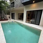 Great 3 Bedroom And Private Pool