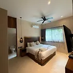 Great 3 Bedroom And Private Pool Apartamento