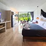 Jungle Private Pool King Bed Wifi 305