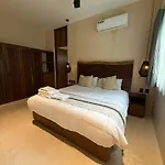 Great 3 Bedroom And Private Pool Apartamento