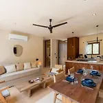Stylish 2br Jungle Retreat With Plunge Pool & Rooftop Tulum
