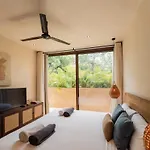 Stylish 2br Jungle Retreat With Plunge Pool & Rooftop
