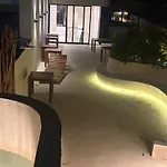 Apartamento Getaway With Jacuzzi & Pools *