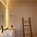 Stylish 2br Jungle Retreat With Plunge Pool & Rooftop Apartamento
