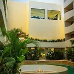 Apartamento Getaway With Jacuzzi & Pools Tulum