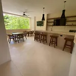 Great 3 Bedroom And Private Pool *