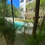 Great 3 Bedroom And Private Pool
