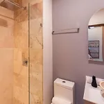 Amira - Stylish Penthouse With Rooftop Pool & Sea Horizon *