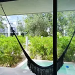 Jungle Private Pool King Bed Wifi 305