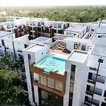 Ph 3br Jacuzzi Club Pass *