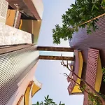 Apartamento Amira - Stylish Penthouse With Rooftop Pool & Sea Horizon *