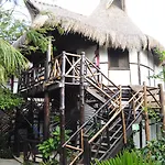 & Gardens Hotel 3*