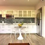 Azura Boutique Hotel