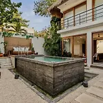 Casa Laak\'O \'Ob En La Veleta