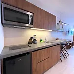 Getaway With Jacuzzi & Pools Apartamento *