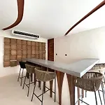 Apartamento Getaway With Jacuzzi & Pools *