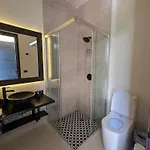 Luxury 4 Bedroom With Private Pool Villa *