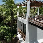 Apartahotel Tuup Jungle 3*