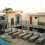 Downtown Penthouse With Private Pool, Rooftop Pool And Gym, Short Distance From Beaches, Restaurants & Nightlife