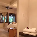 Hotel Casa Violeta 3*