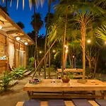 Nativus Glamping & Cenote Tulum