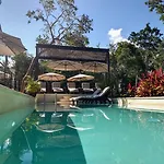 Xaha Villas Suites & Golf Resort