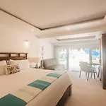 El Paraiso Hotel