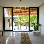 Hotel Calea Boutique 4*