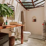 Casa Arkaana Eco Retreat *