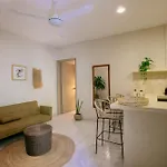 Noah Hotel 3*