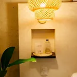 Noah Hotel 3*