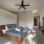 6br Luxury Perla With 2 Pools & Game
