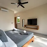 6br Luxury Perla With 2 Pools & Game *