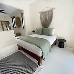 240m2 - 16 Persons - 6 - 2 Swimming Pool - 3 Jacuzzis Villa Tulum