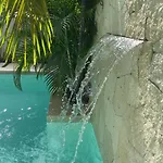 240m2 - 16 Persons - 6 - 2 Swimming Pool - 3 Jacuzzis Villa Tulum