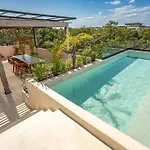 Nuuk Tulum Mindfulness Escape
