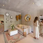 Elegant 1br Modern Near Chedraui Apartamento