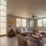 Art House - A Living Work Of Art *