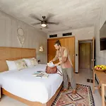 Elegant 1br Modern Near Chedraui Apartment