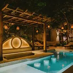Casa Tira - Your Luxury Jungle Mansion In Tulum