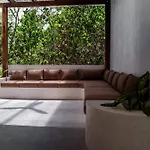 Casa Tira - Your Luxury Jungle Mansion In