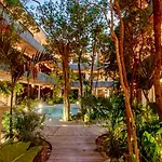 Modern 2 Bedroom 2 Bathroom Apartment In Tulum