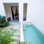 Apartahotel Tierra - Pool & Roof Panoramic 3*