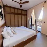 Tierra - Pool & Roof Panoramic
