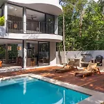 Villa Luxury 4br Eco 10ppl Outdoor Pizza Oven - Private Pool & Jacuzzi *