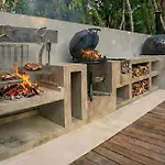 Luxury 4Br Eco Villa 10Ppl Outdoor Pizza Oven - Private Pool & Jacuzzi