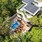 Luxury 4br Eco 10ppl Outdoor Pizza Oven - Private Pool & Jacuzzi Villa *