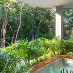 Villa Luxury 4br Eco 10ppl Outdoor Pizza Oven - Private Pool & Jacuzzi *