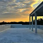 Tulum Jungle Loft With Pool And Rooftop Near Beach And Cenotes And Dowtown! Fast Wifi! Perfect For Expats